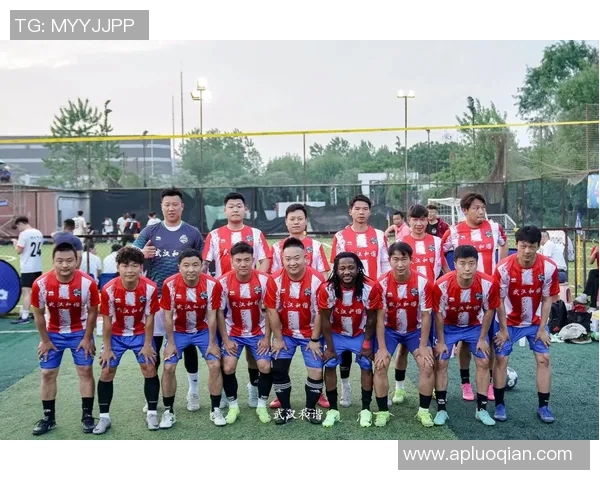 武汉足球队的崛起之路：探索他们背后的力量与激情